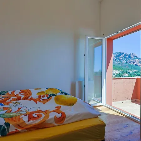 Tolles Fuer Familien Mit Meerblick Und Schwimm Strandnah By Riviera Homelife Management * Saint-Raphaël